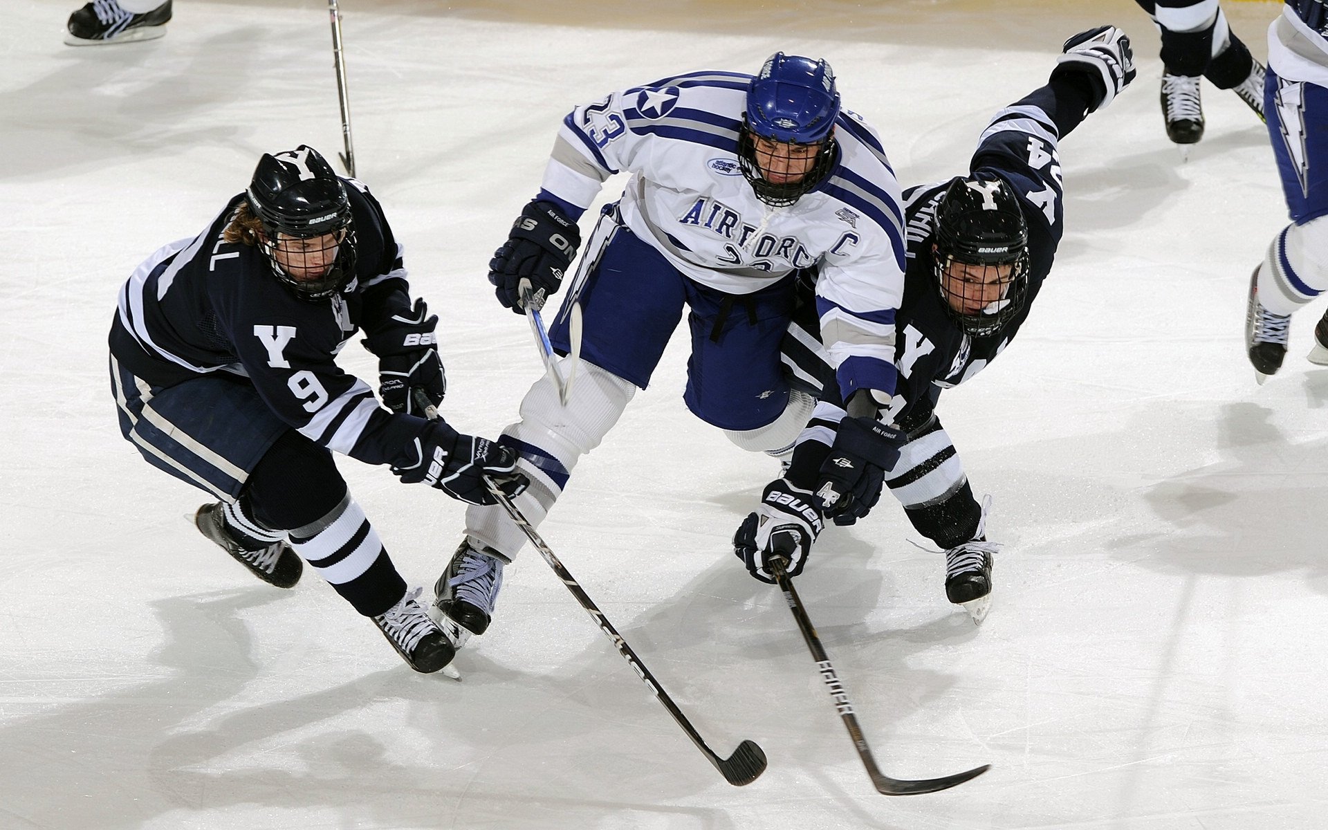 世界杯欧洲区预选赛开幕：英德法纷纷取得开门红